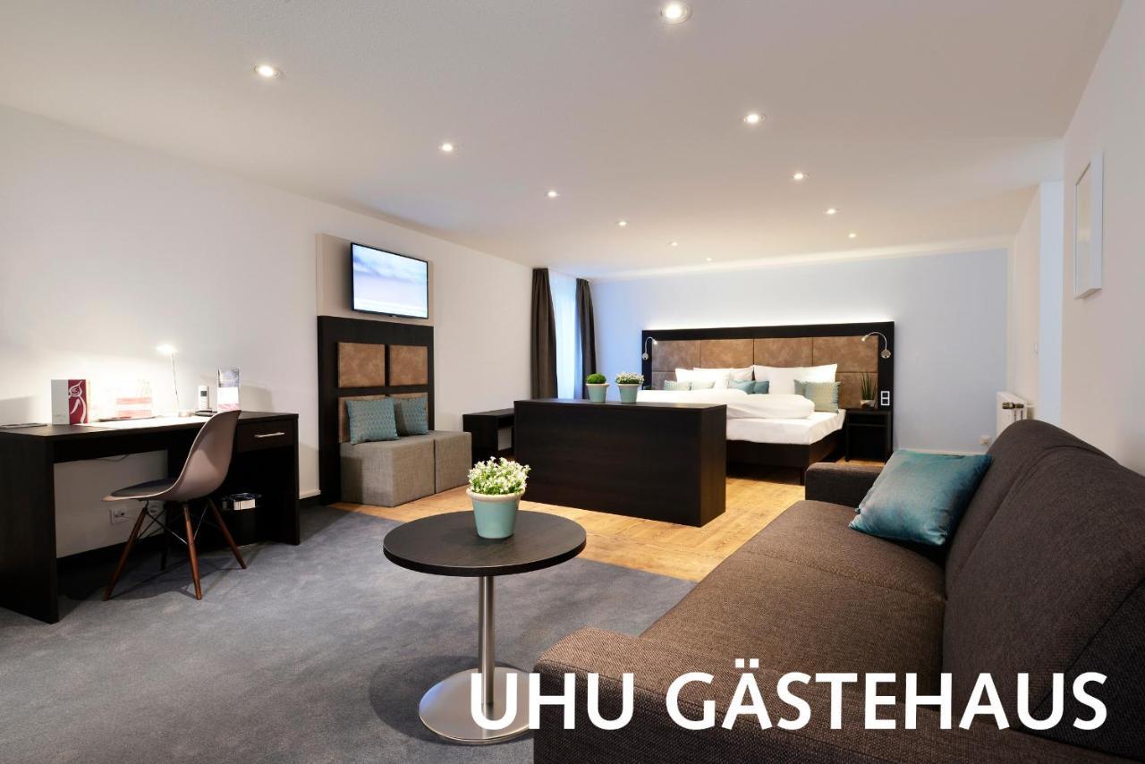 Hotel Uhu Garni โคโลญ ภายนอก รูปภาพ