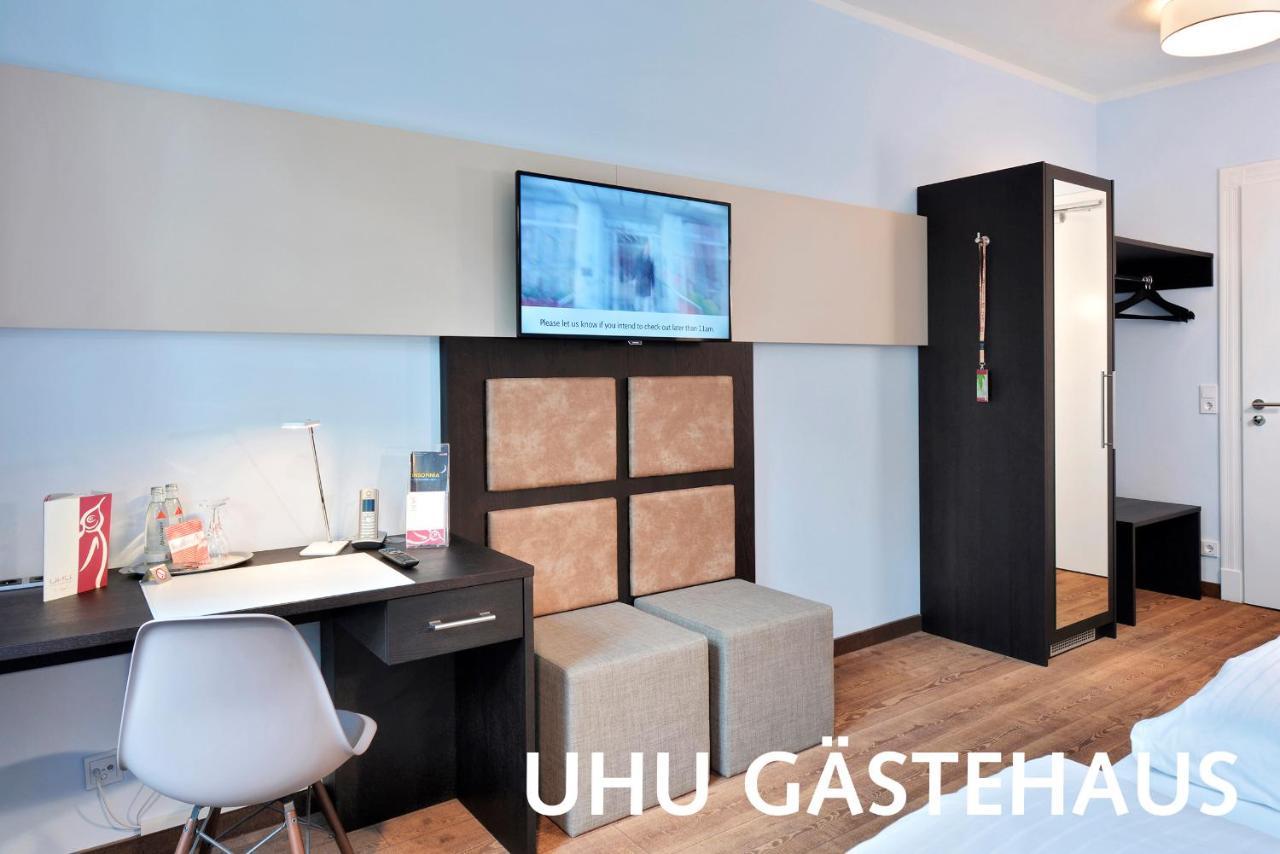 Hotel Uhu Garni โคโลญ ภายนอก รูปภาพ