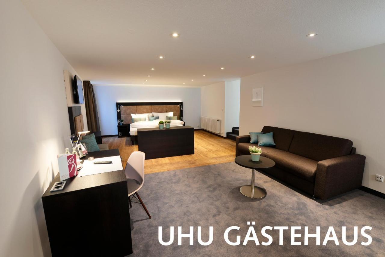 Hotel Uhu Garni โคโลญ ภายนอก รูปภาพ