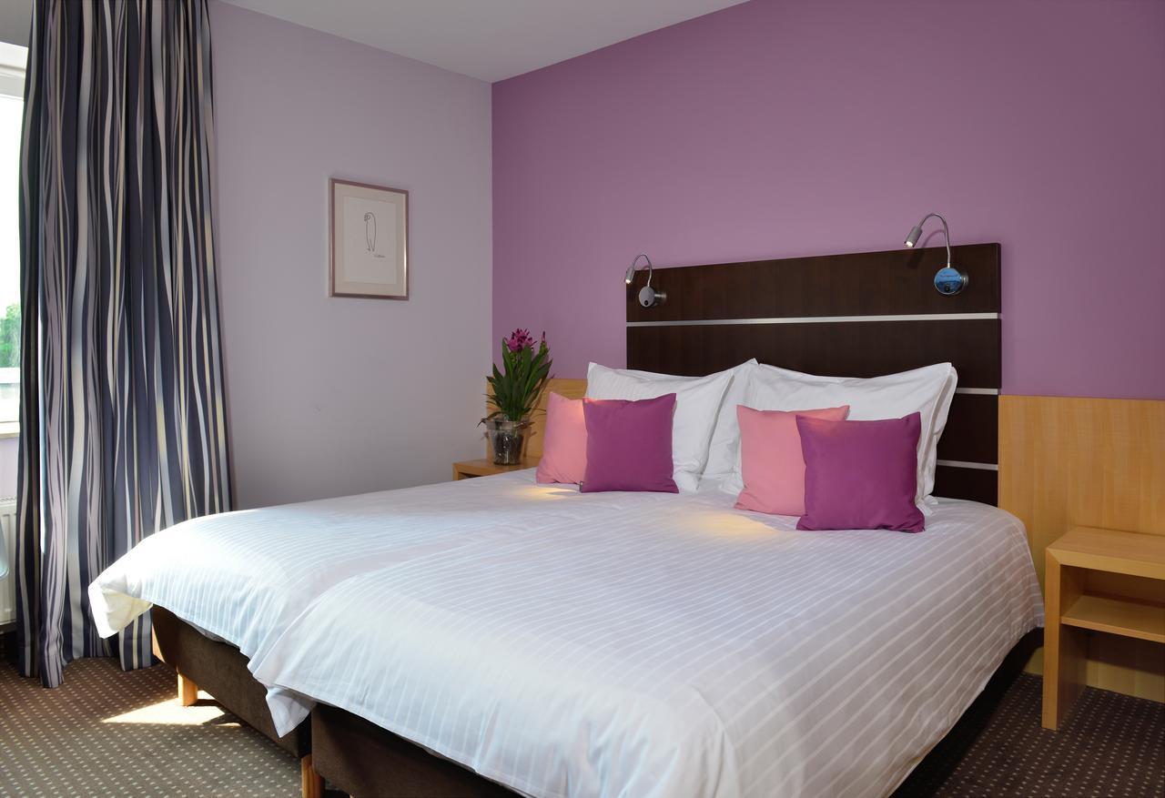 Hotel Uhu Garni โคโลญ ภายนอก รูปภาพ